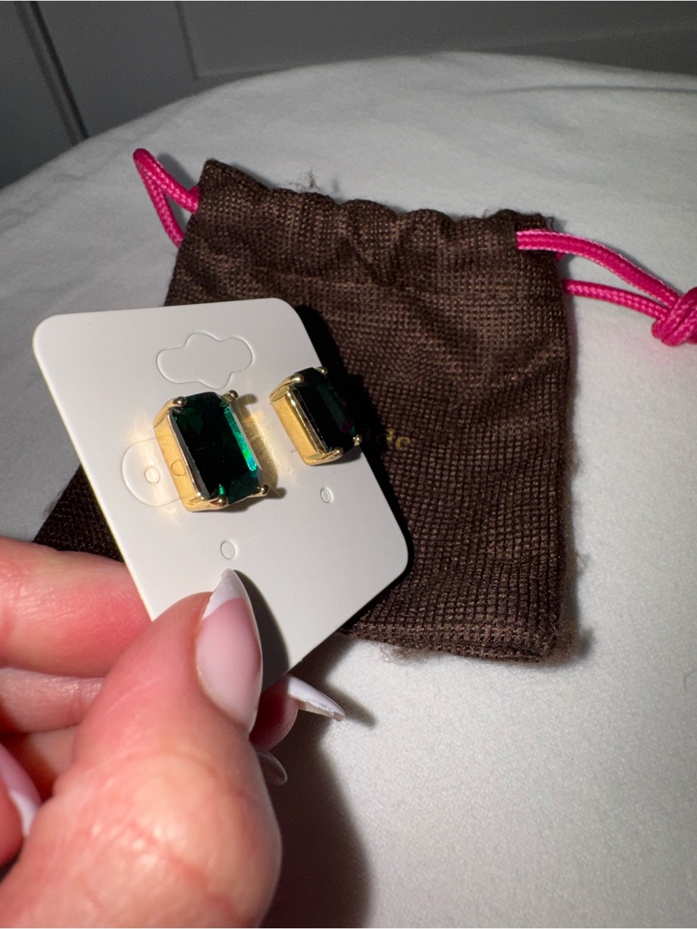 Kate Spade Victoria Studs - Picture 4 of 8